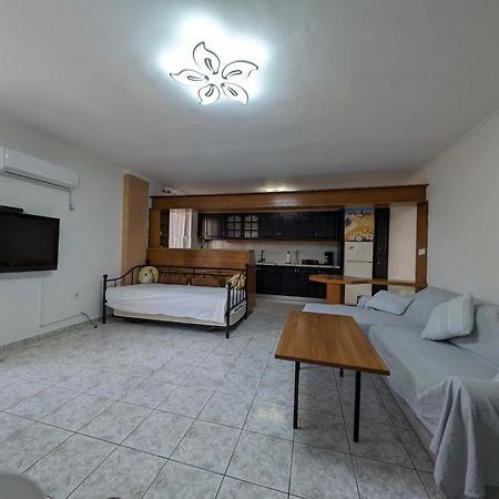 Lazarus Apartments 모넴바시아 외부 사진