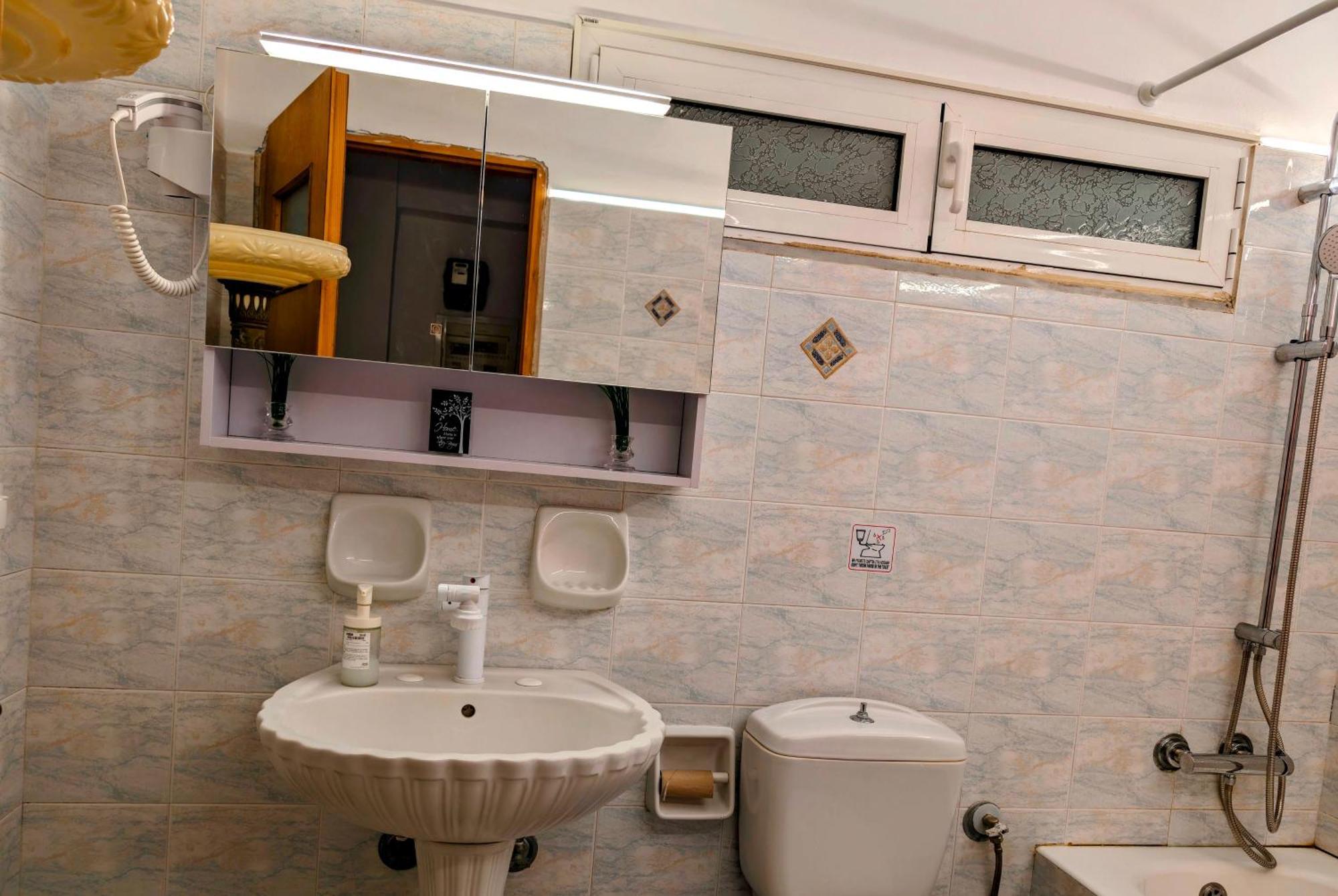 Lazarus Apartments 모넴바시아 외부 사진